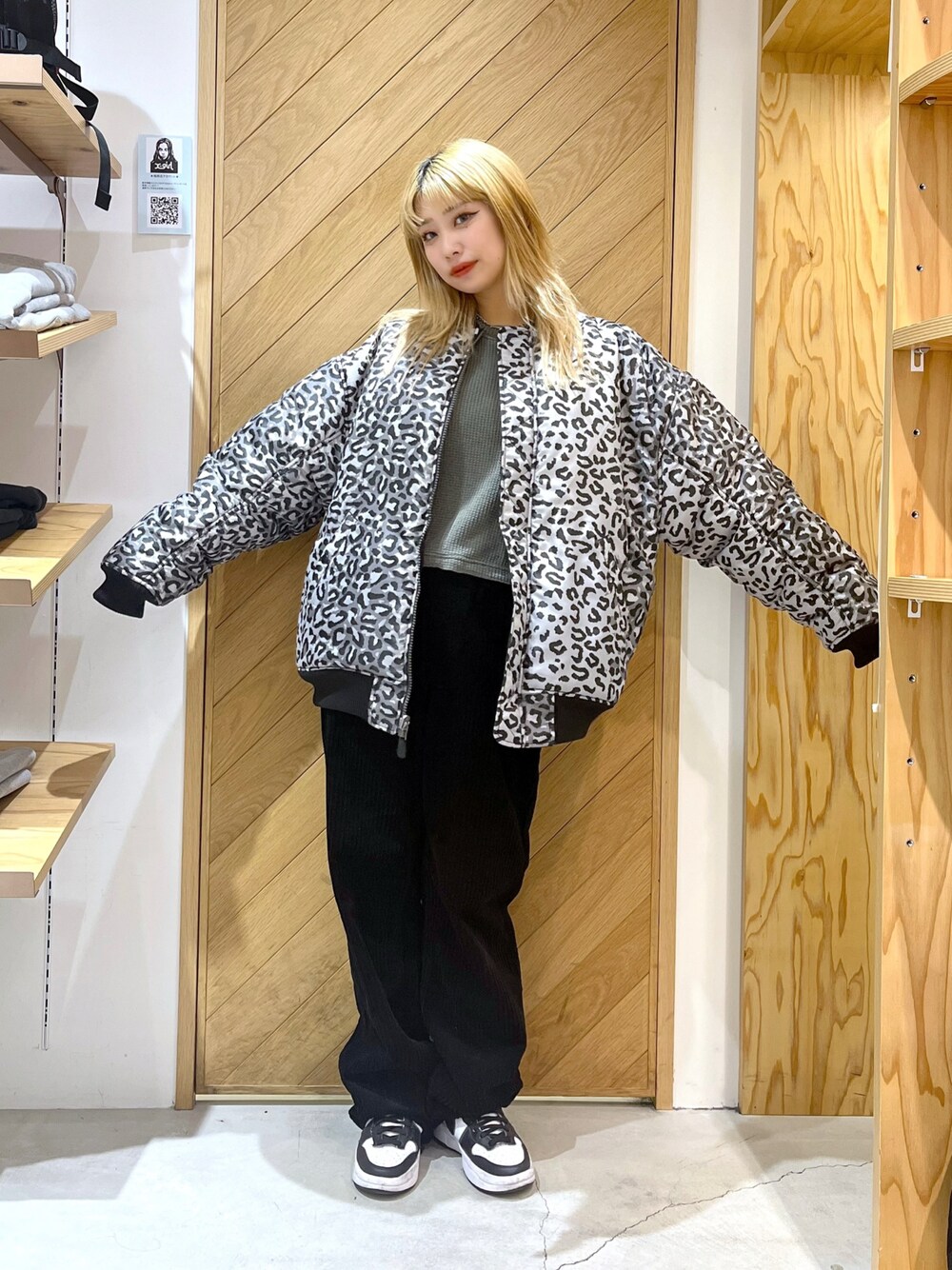 X-girl（エックスガール）の「PIGMENT DYED WAFFLE CREW TOP（T