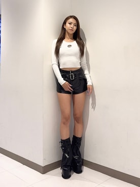 「GYDA（ジェイダ）のアイテム（トップス）」を使った、katsusaさん（レディース・161cm）の秋コーディネート