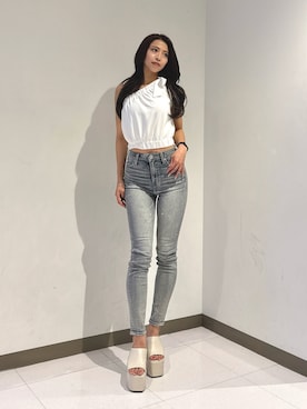 「GYDA（ジェイダ）のワンショルダーブラウス（シャツ/ブラウス、ホワイト系）」を使った、katsusaさん（レディース・161cm）の夏コーディネート