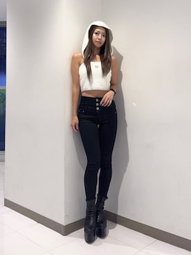 「GYDA（ジェイダ）のアイテム（パンツ）」を使った、katsusaさん（レディース・161cm）の秋コーディネート