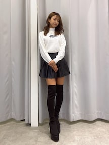 フェイクレザープリーツスカートライクショートパンツ｜ジェイダ