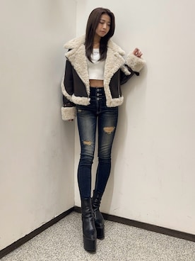 「アイテム（ムートンコート）」を使った、katsusaさん（レディース・161cm）の秋コーディネート