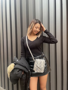 「GYDA（ジェイダ）のフェイクレザー スカートライクショートパンツ（スカート）」を使った、katsusaさん（レディース・161cm）の秋コーディネート
