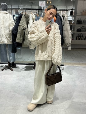 松岡奈瑠さんのコーディネート