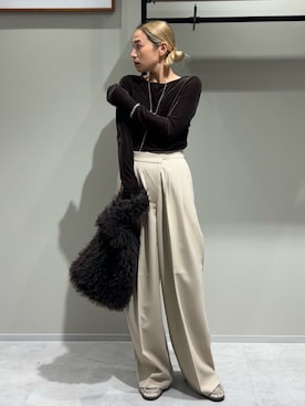 松岡奈瑠さんのコーディネート