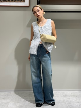 「アイテム（ニット/セーター、シルバー系）」を使った、松岡奈瑠さん（レディース・157cm）の夏コーディネート