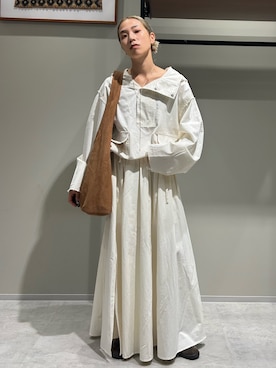 「Ungrid（アングリッド）のアイテム（トートバッグ）」を使った、松岡奈瑠さん（レディース・157cm）の秋コーディネート