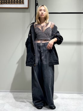 「アイテム（デニムジャケット）」を使った、松岡奈瑠さん（レディース・157cm）の夏コーディネート