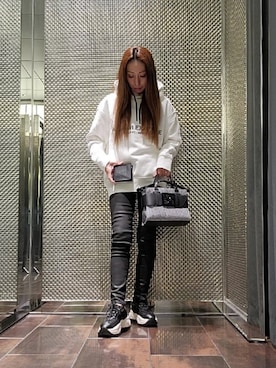 「スエット」｜「アイテム（財布/小物）」を使った、♡aYuMiiiiiiiiさん（レディース・158cm）の秋コーディネート
