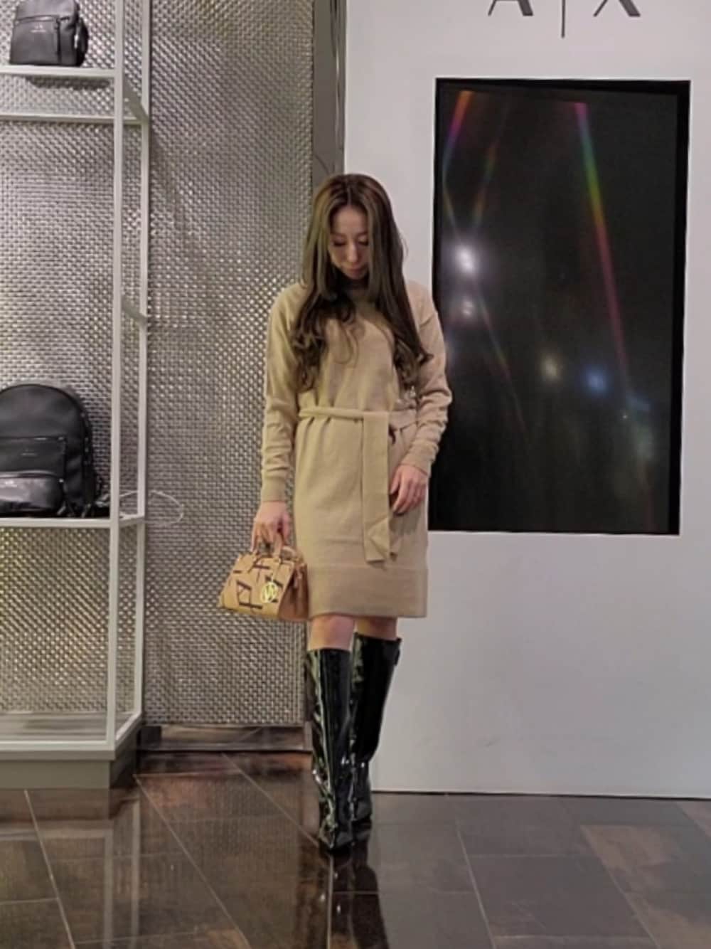 「armaniexchange、ARMANIEXCHANGE、AXchanger、AXchange、シンプルスタイル」｜「ARMANI EXCHANGEの【A|X アルマーニ エクスチェンジ】AL AXロゴ　ロングブーツ（ブーツ、ブラック系）」を使った、♡aYuMiiiiiiiiさん（レディース・158cm）の春コーディネートの1枚目の写真