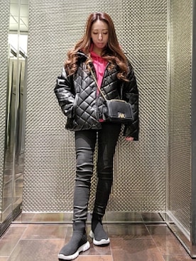 「カラー×コーデ」｜「アイテム（パーカー）」を使った、♡aYuMiiiiiiiiさん（レディース・158cm）の冬コーディネート