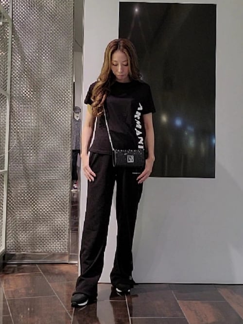A/X Armani Exchange A/Xメタリック ロゴ チェーン ウォレット A|X アルマーニ エクスチェンジ】メタリックエンボスロゴ