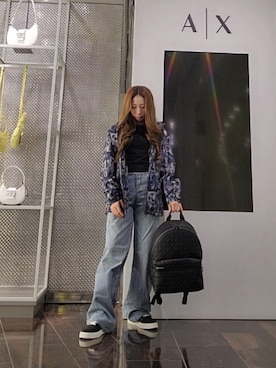 「ARMANI EXCHANGE（アルマーニエクスチェンジ）の【A|X アルマーニ エクスチェンジ】ソリッドスラブコットン ライトブルーデニムパンツ_J79 RAW CUT LOOSE（デニムパンツ、ブルー系）」を使った、♡aYuMiiiiiiiiさん（レディース・158cm）の春コーディネート