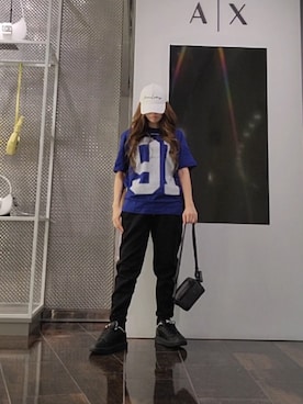 「ARMANI EXCHANGE（アルマーニエクスチェンジ）の【A|X アルマーニ エクスチェンジ】ICON スウェットジョガーパンツ（スウェットパンツ、ブラック系）」を使った、♡aYuMiiiiiiiiさん（レディース・158cm）の春コーディネート