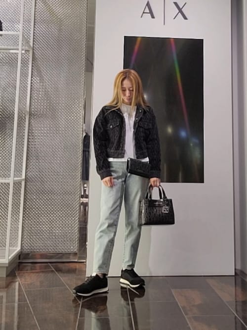 A|X アルマーニ エクスチェンジ】オールオーバーエンボスロゴ チェーン