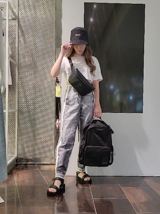 新品 Armani Exchange アルマーニ エクスチェンジ リュック 紺 ARMANI EXCHANGE デイバック リュック 「A|X アルマーニ