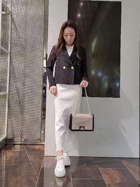 ARMANI EXCHANGEのテーラードジャケットを使った「ワンピース