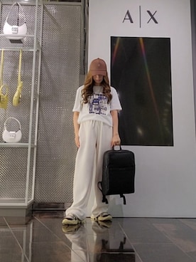 「ARMANI EXCHANGE（アルマーニエクスチェンジ）の【A|X アルマーニ エクスチェンジ】AXロゴ スウェットリラックスパンツ（スウェットパンツ、ホワイト系）」を使った、♡aYuMiiiiiiiiさん（レディース・158cm）の夏コーディネート