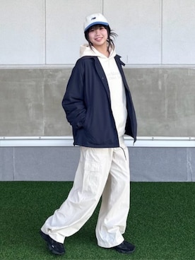 「アイテム（カーゴパンツ）」を使った、New Balanceさん（レディース・163cm）の秋コーディネート