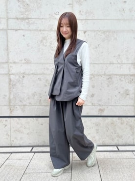 「NEW BALANCE（ニューバランス）のNB GREY ベスト（ベスト、ブラック系）」を使った、New Balanceさん（レディース・153cm）の春コーディネート