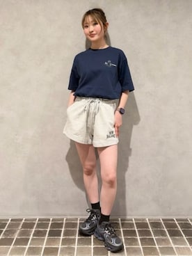 「NEW BALANCE（ニューバランス）のTracksideフレンチテリーショーツ（その他パンツ、グレー系）」を使った、New Balanceさん（レディース・153cm）の春コーディネート