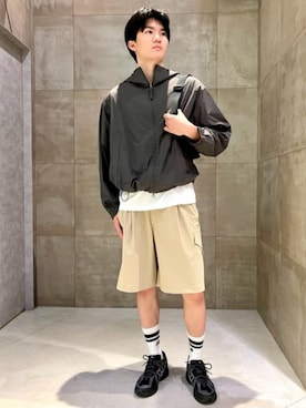 「NEW BALANCE（ニューバランス）のNB GREY ライトウェイトフーディジャケット（ブルゾン、グレー系）」を使った、New Balanceさん（レディース・162cm）の夏コーディネート