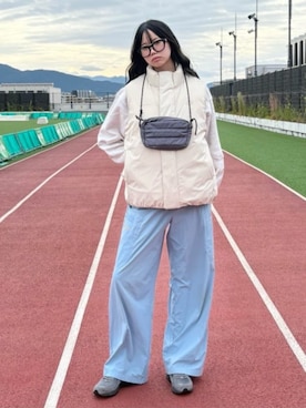 「アイテム（ダウンベスト）」を使った、New Balanceさん（レディース・163cm）の秋コーディネート