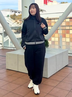 「ホワイトスニーカー」｜New Balanceさん（レディース・159cm）の冬コーディネート
