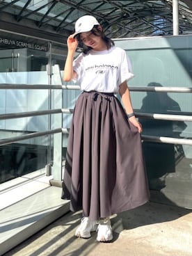「NEW BALANCE（ニューバランス）のTrackside ショートスリーブTシャツ（Tシャツ/カットソー、ホワイト系）」を使った、New Balanceさん（レディース・162cm）の夏コーディネート