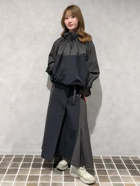 「NEW BALANCE（ニューバランス）のNB GREY カラーブロックジャケット（ブルゾン、ブラック系）」を使った、New Balanceさん（レディース・153cm）の春コーディネート
