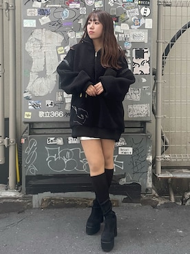 「アイテム（スカート、シルバー系）」を使った、sayakaさん（レディース・154cm）の秋コーディネート