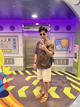 「OLIVER PEOPLES（オリバーピープルズ）のアイテム（サングラス）」を使った、massa0602さん（メンズ・169cm）の秋コーディネート