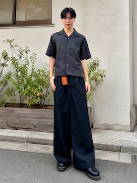 「SINSS（シンス）のアイテム（トップス）」を使った、桜介さん（メンズ・177cm）の夏コーディネート
