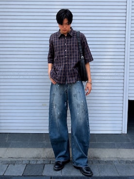 「SINSS（シンス）のBaggy silhouette curve denim / バギーシルエットカーブデニム（デニムパンツ、ブルー系）」を使った、桜介さん（メンズ・177cm）の夏コーディネート