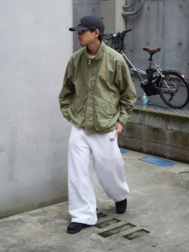 「アイテム（スウェットパンツ）」を使った、KOGIさん（メンズ・175cm）の秋コーディネート