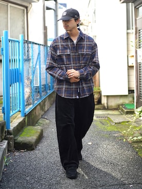 「CIAOPANIC TYPY（チャオパニックティピー）の【UNISEX】コーデュロイ袖切り替え/モールチェックシャツジャケット（シャツ/ブラウス、ブルー系）」を使った、KOGIさん（メンズ・175cm）の秋コーディネート