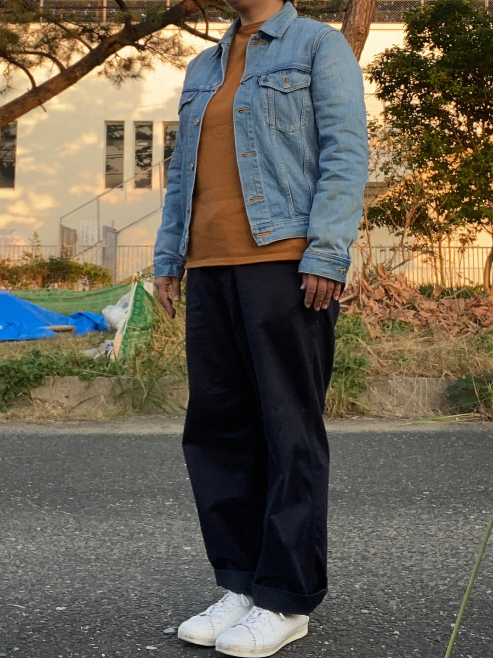 「Gジャン、YAECA、セントジェームス」｜「YAECAのアイテム（デニムジャケット、ブルー系）」を使った、SPADE25さん（レディース・166cm）の秋コーディネートの1枚目の写真