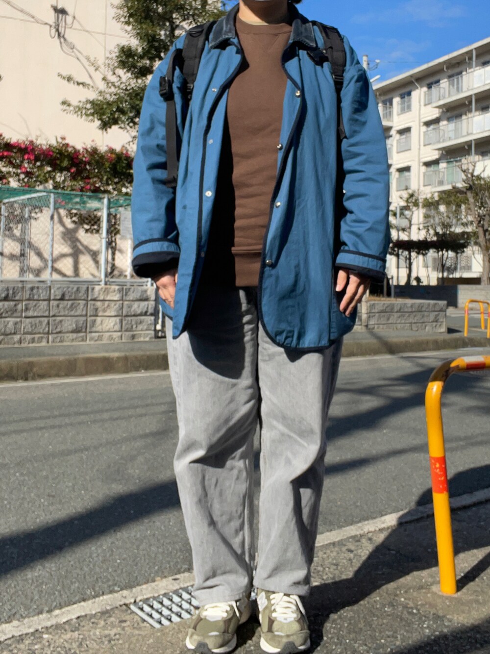 「Porter Classic、カバーオール、loopwheeler、スウェット、CIOTA、グレーデニム、New Balance、2002R」｜「CIOTAのCIOTA / シオタ：インディゴ スビンコットン 13,5oz ワイドテーパードデニム：NPTM-6RF-LGR[STD]（デニムパンツ、グレー系）」を使った、SPADE25さん（レディース・167cm）の冬コーディネートの1枚目の写真