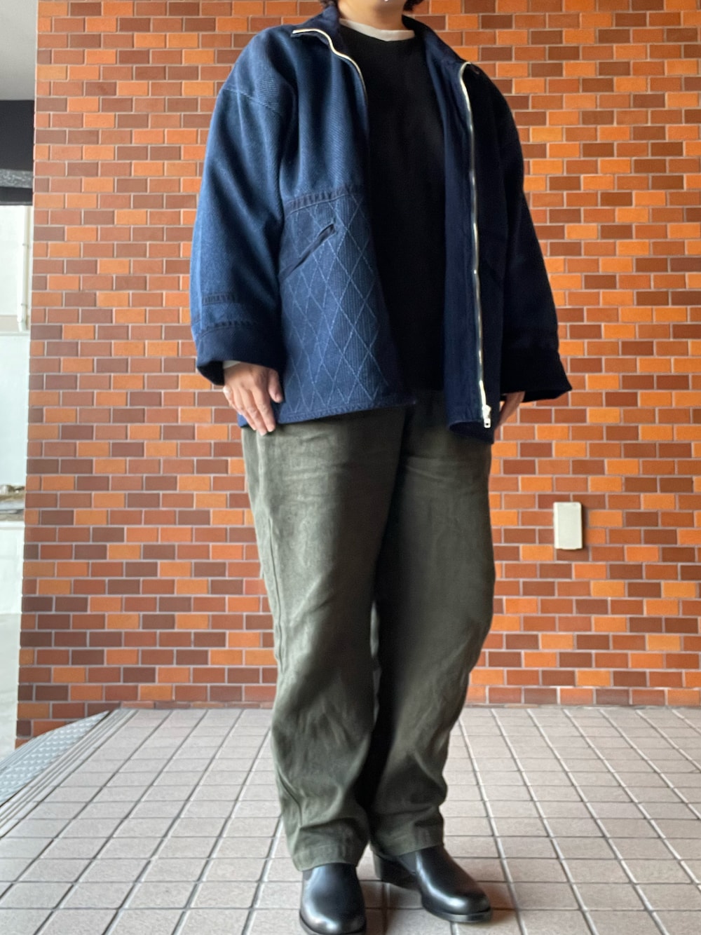 「秋冬コーデ、Porter Classic、ジップジャケット、loopwheeler、スウェット、mittan、リネンパンツ、post production、レザーシューズ、mayumimurasawa、リング」｜「MITTANのアイテム（パンツ、グリーン系）」を使った、SPADE25さん（レディース・167cm）の冬コーディネートの1枚目の写真