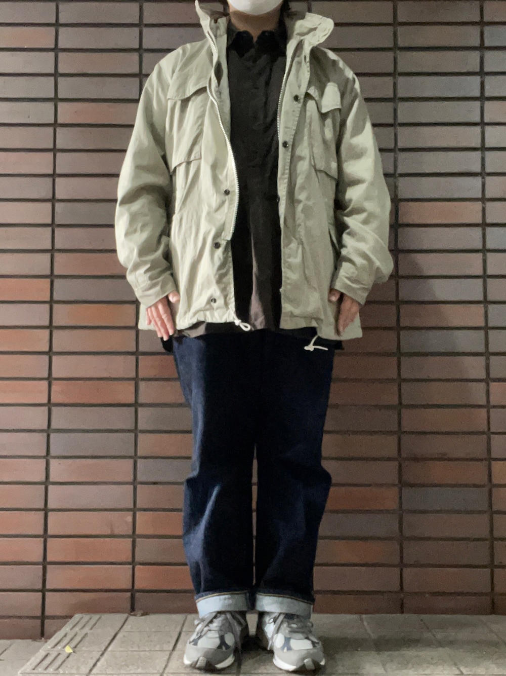 「M-65、Corona、YAECA、YAECA WRITE、リネンシャツ、ワイドテーパードデニム、New Balance、991」｜「CORONAのアイテム（ミリタリージャケット、ベージュ系）」を使った、SPADE25さん（レディース・167cm）の冬コーディネートの1枚目の写真