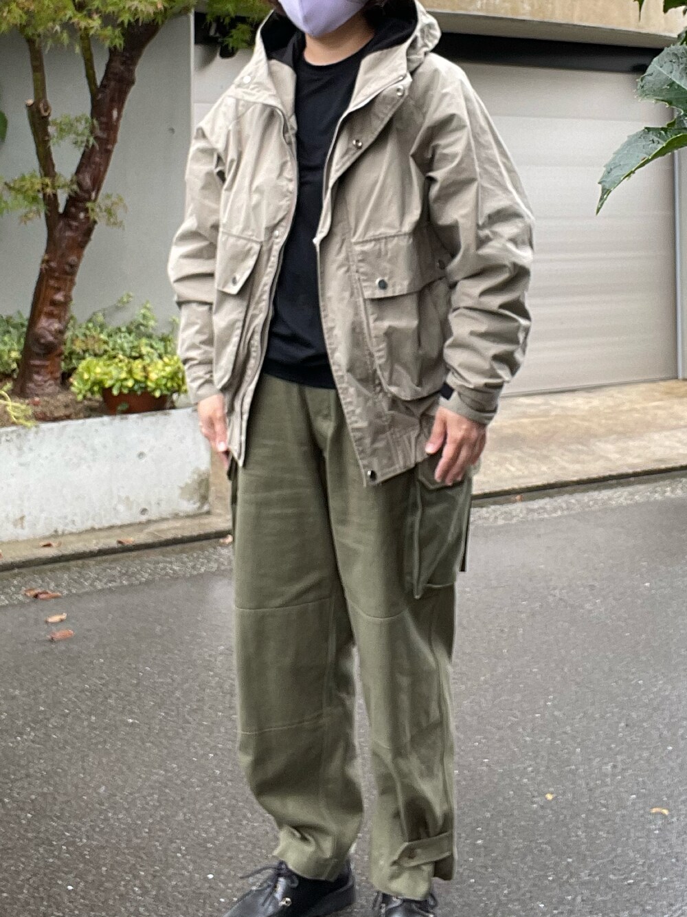 「MARKAWARE、ハンティングジャケット、カットソー、blurhmsROOTSTOCK、blurhms、カーゴパンツ、M-47、Paraboot、KAPTAIN SUNSHINE、デッキシューズ」｜「blurhmsのアイテム（カーゴパンツ、グリーン系）」を使った、SPADE25さん（レディース・167cm）の秋コーディネートの1枚目の写真
