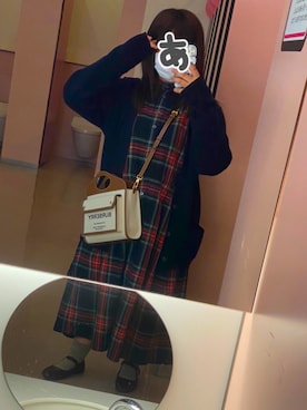 「チェック柄に恋してる」｜「アイテム（バレエシューズ）」を使った、小屋さん（キッズ・90cm）の秋コーディネート
