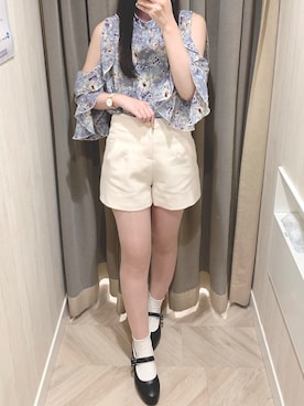 「titty＆Co. PETIT by poyo（ティティーアンドコープティバイポヨ）のアイテム（シャツ/ブラウス）」を使った、yuka🐰さん（レディース・161cm）の春コーディネート