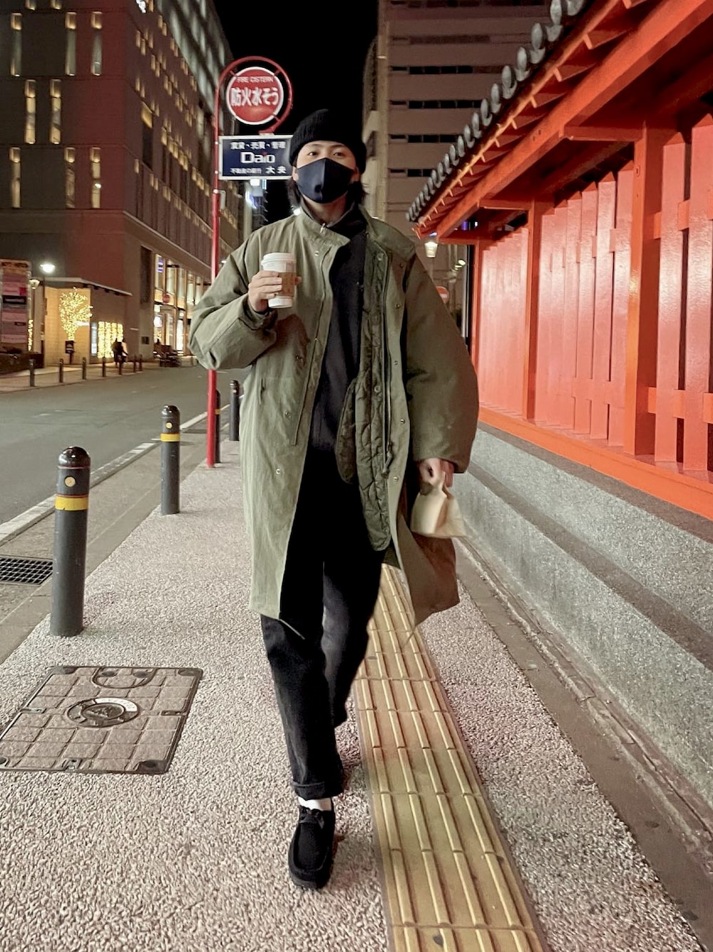 THE NORTH FACEのマウンテンパーカーを使った「モッズコート」の人気