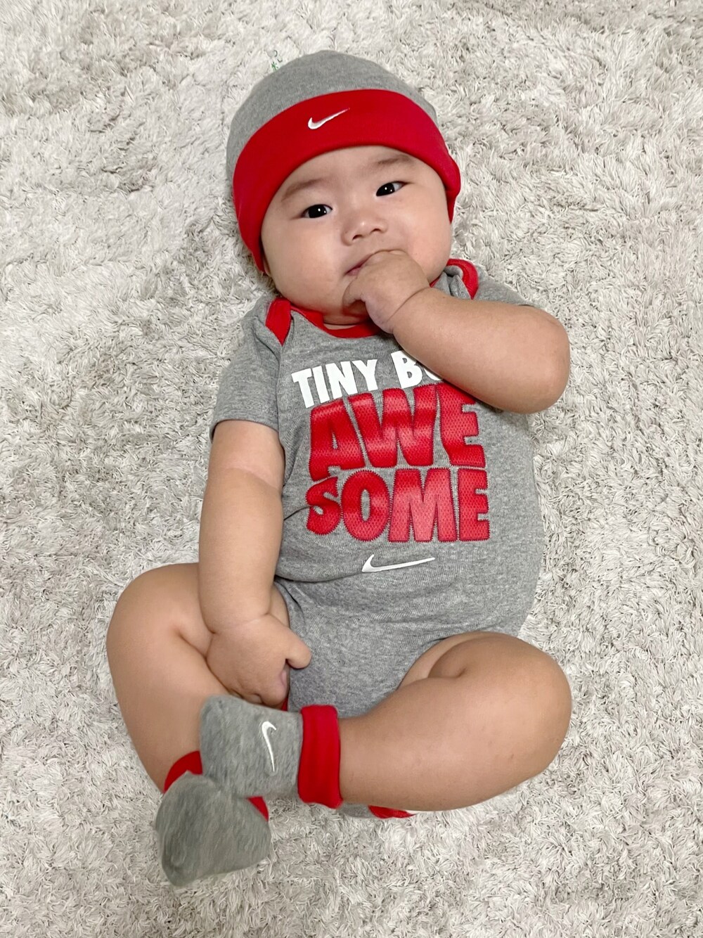 「NIKE、男の子コーデ、男の子、男の子ママ、キッズコーデ、キッズファッション、ベビーコーデ、ベビー」｜「NIKEのアイテム（ニットキャップ/ビーニー、グレー系）」を使った、babyakihoさん（レディース・154cm）の冬コーディネートの1枚目の写真