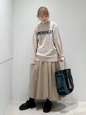 「RODE SKO（ロデスコ）のタッセル付フラッフィトートバッグ（トートバッグ）」を使った、Mtさん（レディース・164cm）の冬コーディネート