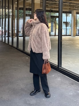 「アイテム（ムートンコート）」を使った、スダサチカさん（レディース・155cm）の秋コーディネート