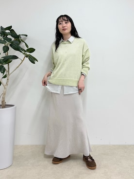 「fredy emue（フレディエミュ）のとろみカシュクールシャツ（衬衫、グレー系）」を使った、スダサチカさん（レディース・155cm）の春コーディネート