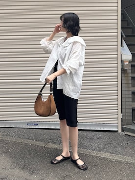 「fredy emue（フレディエミュ）のコットンドビーフリルカラーブラウス（シャツ/ブラウス、ホワイト系）」を使った、スダサチカさん（レディース・155cm）の夏コーディネート