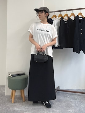 「fredy emue（フレディエミュ）のシルケットサマーロゴ半袖Tシャツ（Tシャツ/カットソー）」を使った、スダサチカさん（レディース・155cm・20代）の夏コーディネート